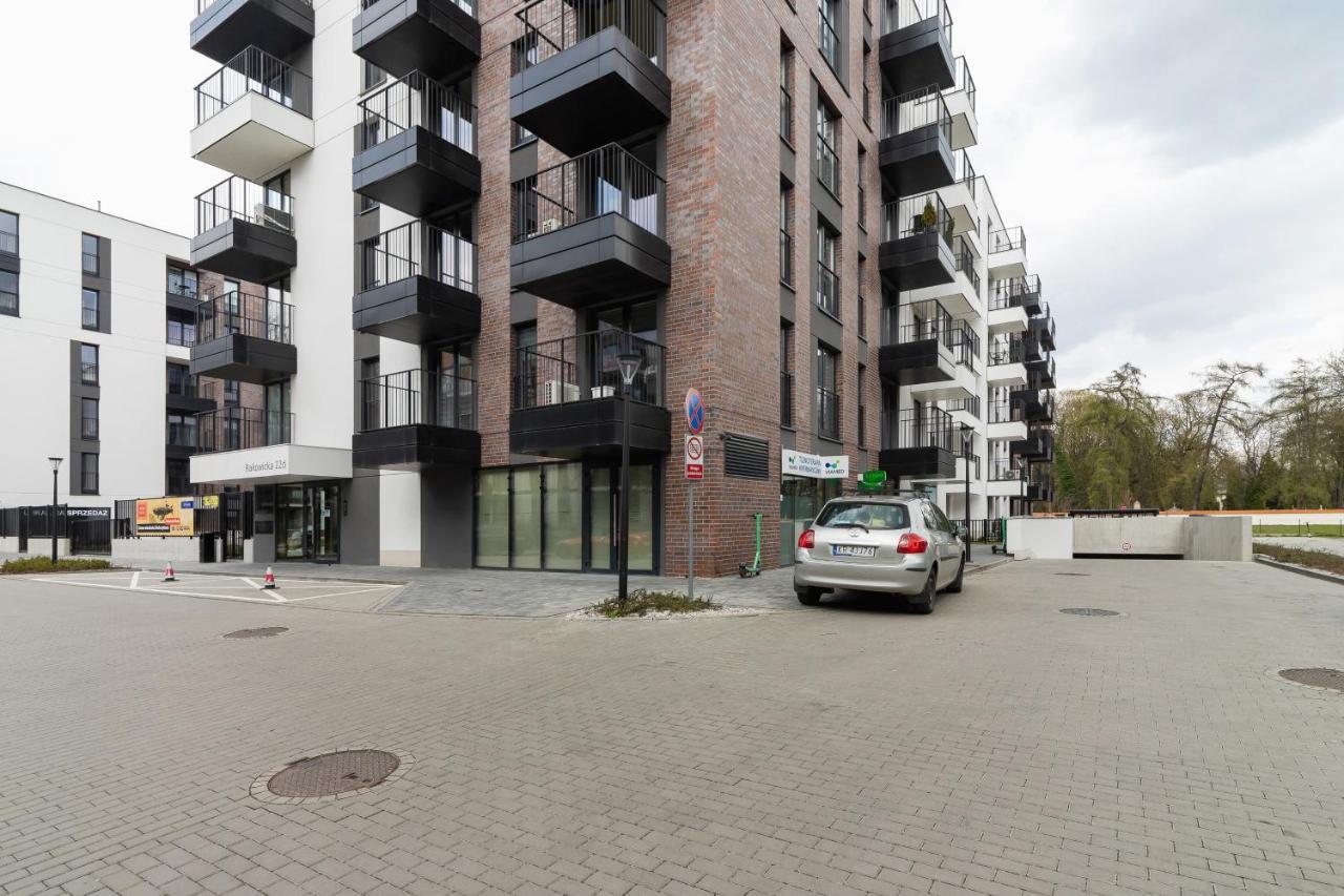 Movie Jacuzzi Apartment At The Main Station By Noclegi Renters Kraków Zewnętrze zdjęcie