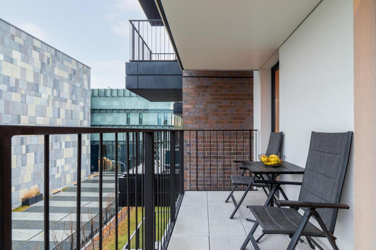Movie Jacuzzi Apartment At The Main Station By Noclegi Renters Kraków Zewnętrze zdjęcie